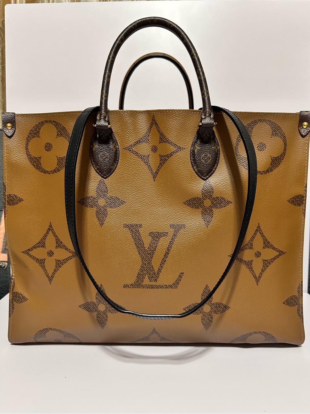 Louis Vuitton ❤️🌟 On the Go Giant Monogram Tote GM in Cognac and Dark Brown⭐️